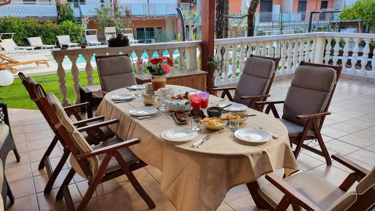 B&B Giardino Delle Delizie Гравина-ин-Пулья Экстерьер фото