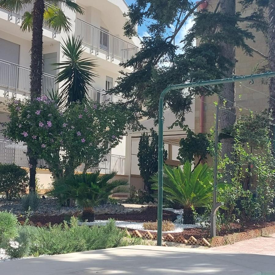 B&B Giardino Delle Delizie Гравина-ин-Пулья Экстерьер фото