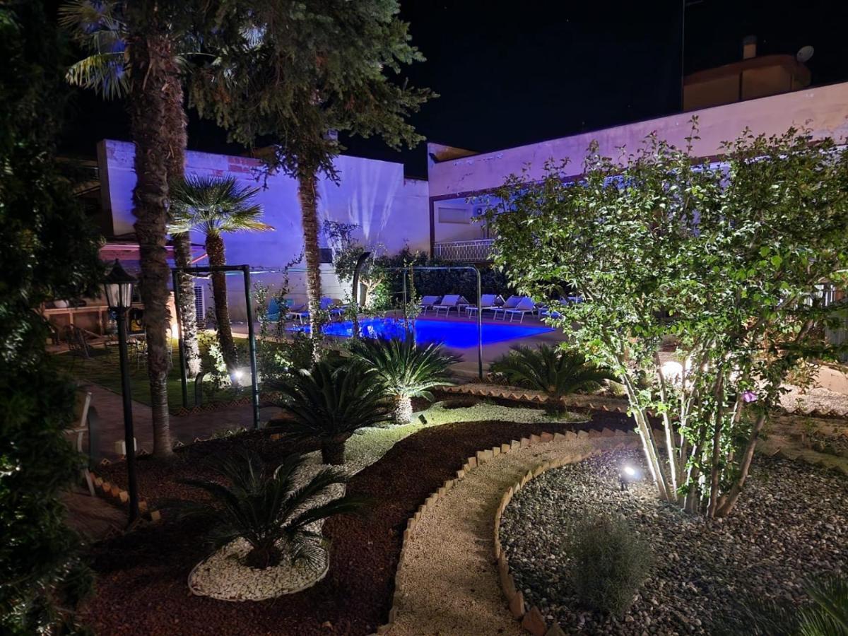 B&B Giardino Delle Delizie Гравина-ин-Пулья Экстерьер фото